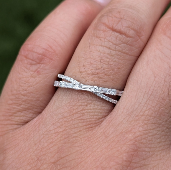 18K White Gold Baguette and Round Diamond Cross X Ring Band - Picture 6 of 9
